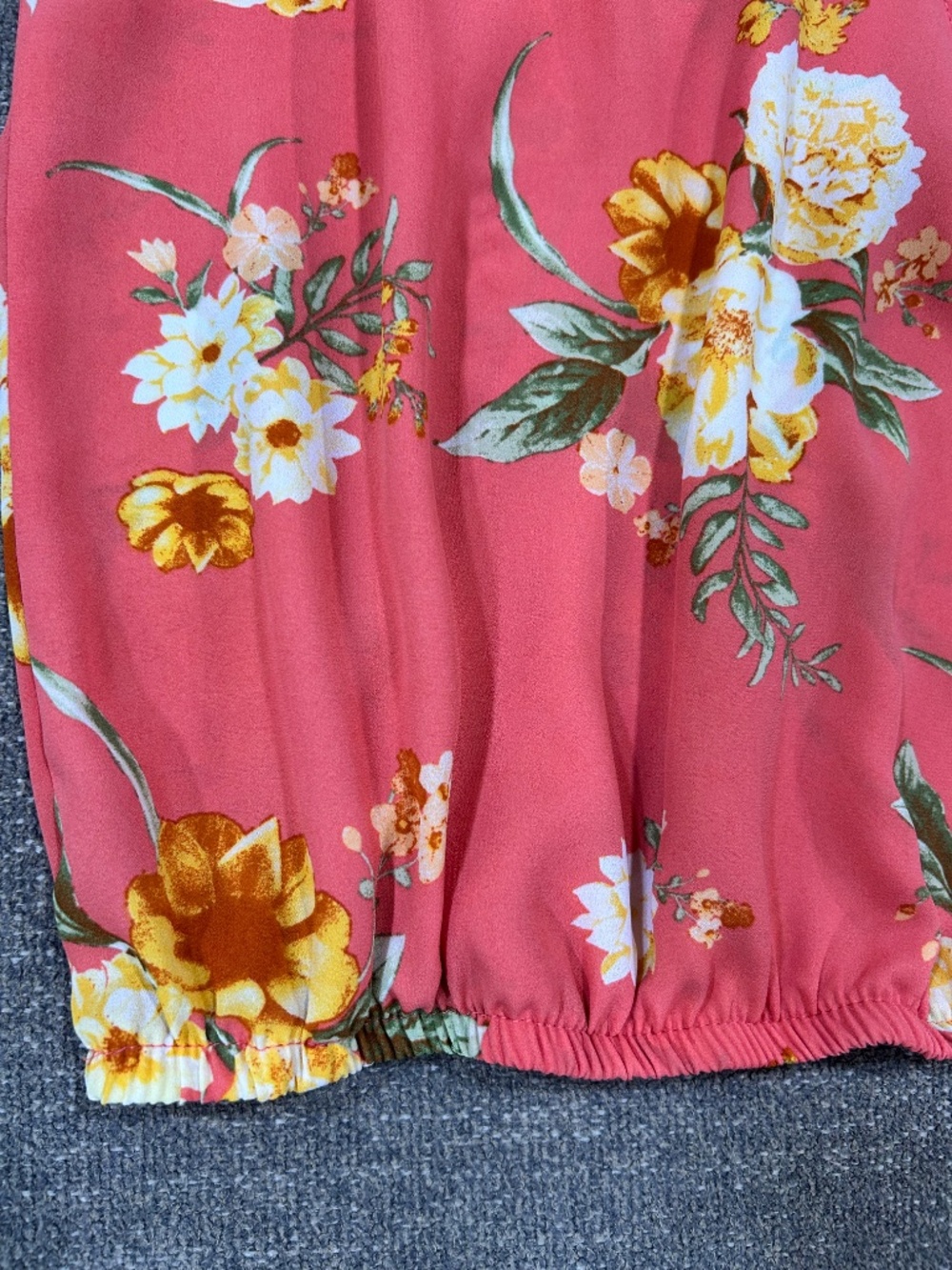 🎃 Sleeveless Floral Top - Picture 4 of 10
